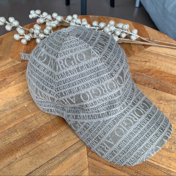 GIORGIO ARMANI Tan Embroidered Hat • Unisex